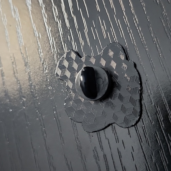 Nintendo Kirby Pin - Picture 2 of 3